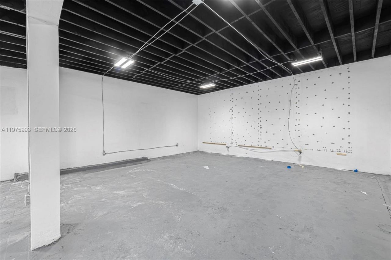 3705 NW 35th Ave , Miami, FL 33142 Photo