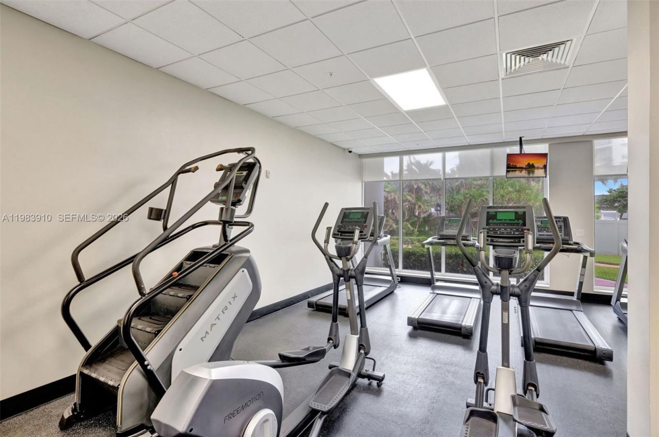 3001 S Ocean Dr, Unit 625, Hollywood, FL 33019 Photo