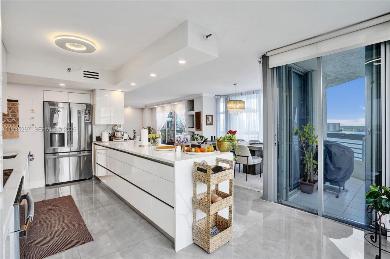 19101 NE 36th Ct , Unit 1805, Aventura, FL 33180 Photo