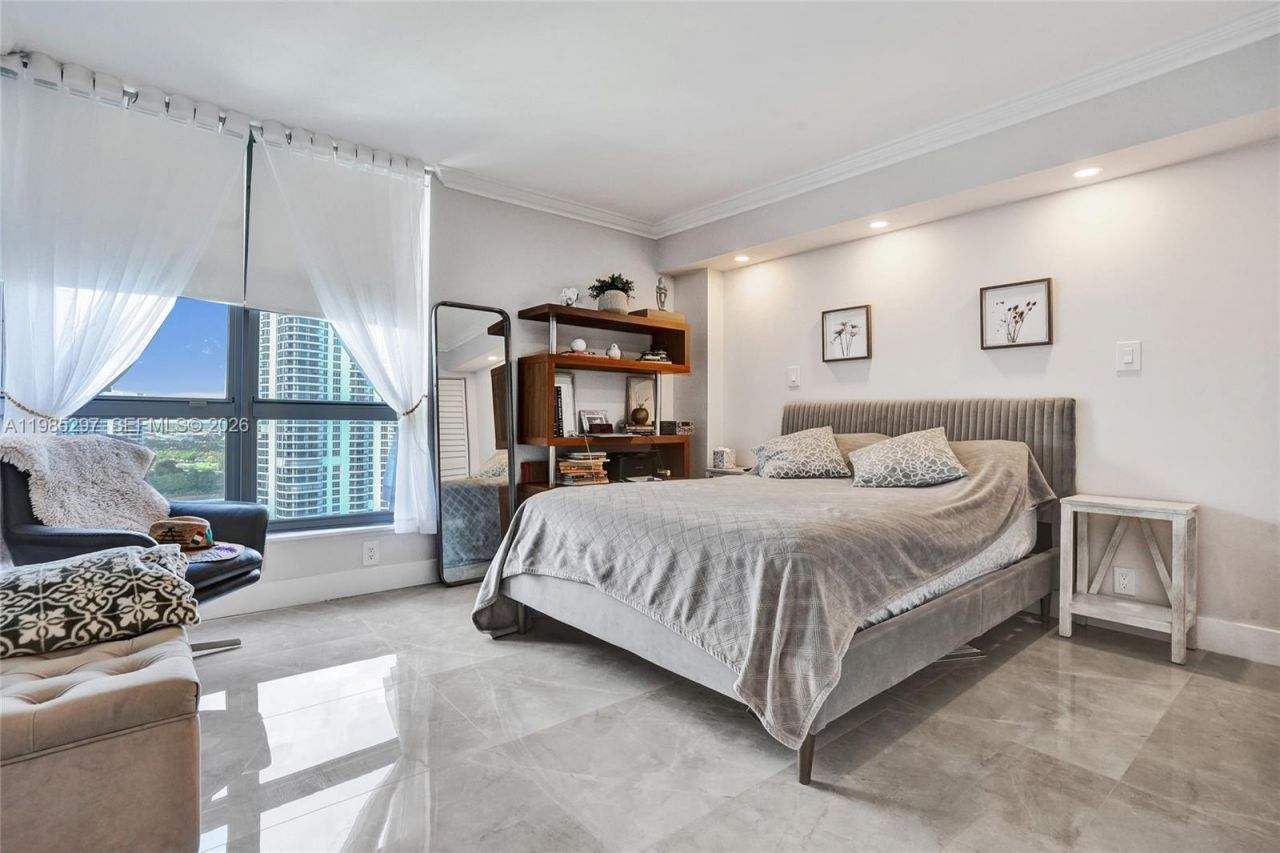 19101 NE 36th Ct , Unit 1805, Aventura, FL 33180 Photo