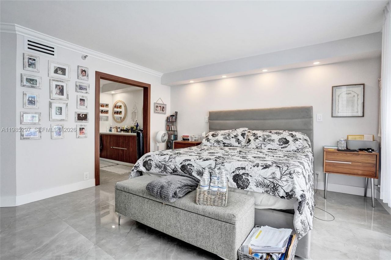 19101 NE 36th Ct , Unit 1805, Aventura, FL 33180 Photo