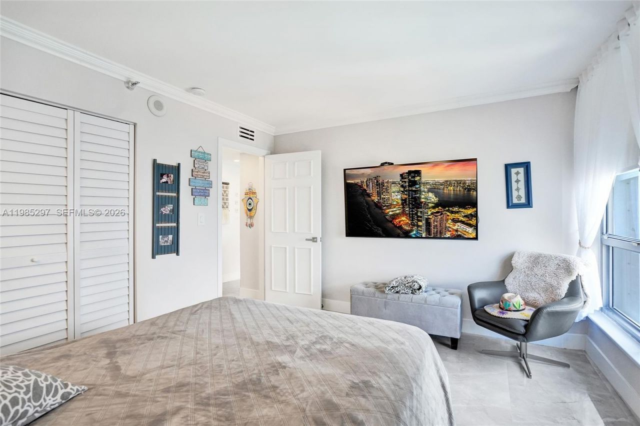 19101 NE 36th Ct , Unit 1805, Aventura, FL 33180 Photo