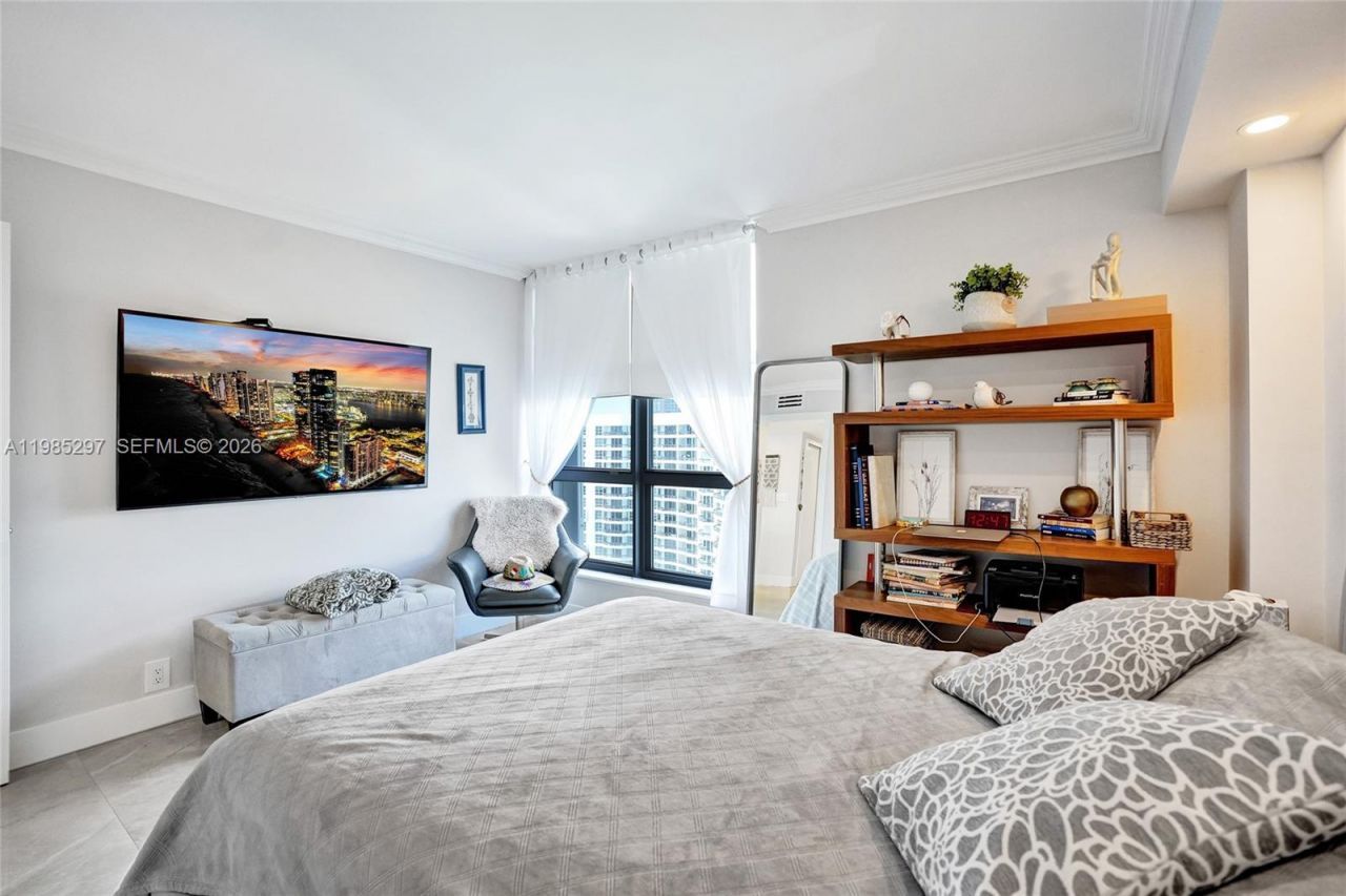 19101 NE 36th Ct , Unit 1805, Aventura, FL 33180 Photo