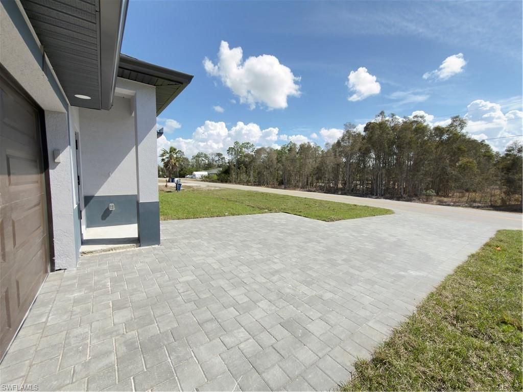 945 Homestead Rd S, Lehigh Acres, FL 33974 Photo