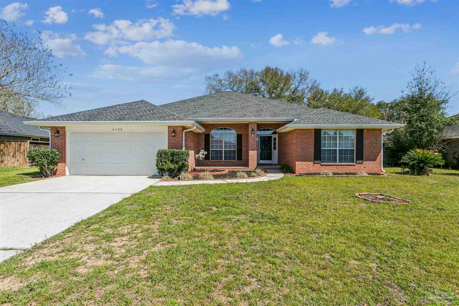 4798 Jaimee Leigh Dr, Milton, FL 32570 Main Photo