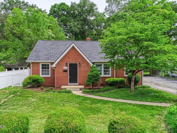 1430 Valley Street, Kingsport, TN 37660