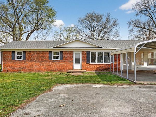 760 N Main Street , Russellville, KY 42276