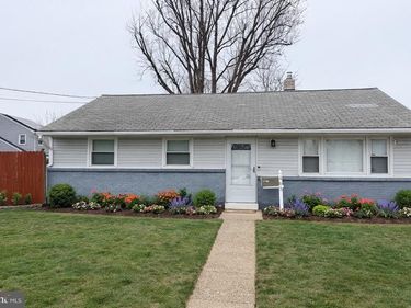 463 COLONIAL ROAD, BELLMAWR, NJ 08031