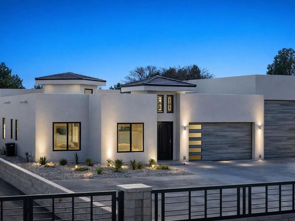 420 Bledsoe Road NW, Los Ranchos, NM 87107