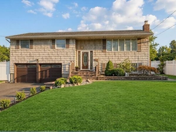 86 New Highway , Commack, NY 11725