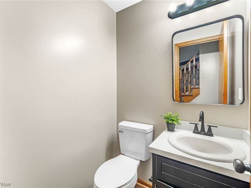 3845 Oakridge Drive NE, Louisville, OH 44641 Photo 15