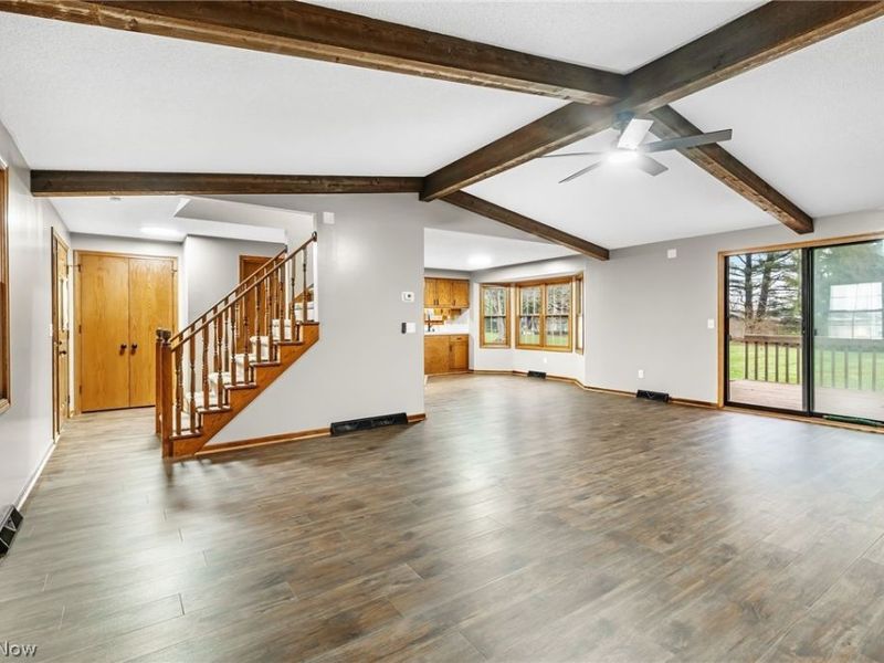 3845 Oakridge Drive NE, Louisville, OH 44641 Photo 3