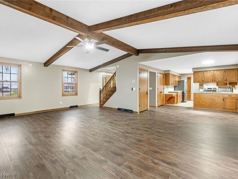 3845 Oakridge Drive NE, Louisville, OH 44641 Photo 4