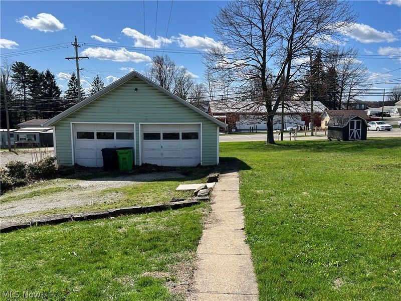 984 W Main Street, Sugarcreek, OH 44681 Photo 3