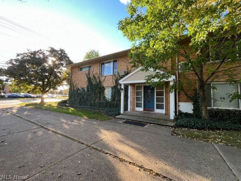 1560 Wagar Road, Rocky River, OH 44116 Photo 2