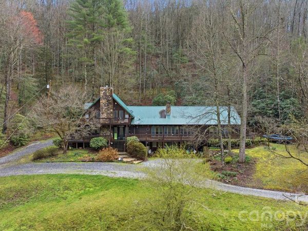 652 Shepherds Creek Road , Robbinsville, NC 28771