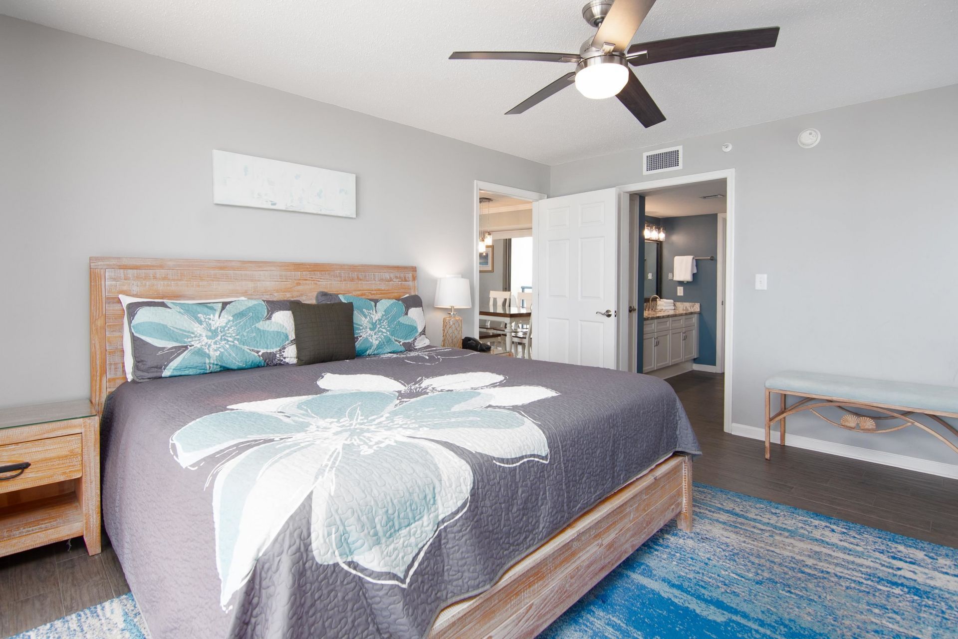 8560 Queensway Blvd. Photo 19