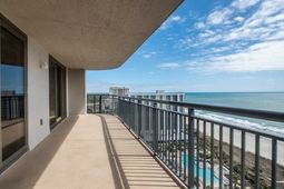 8560 Queensway Blvd. photo 4