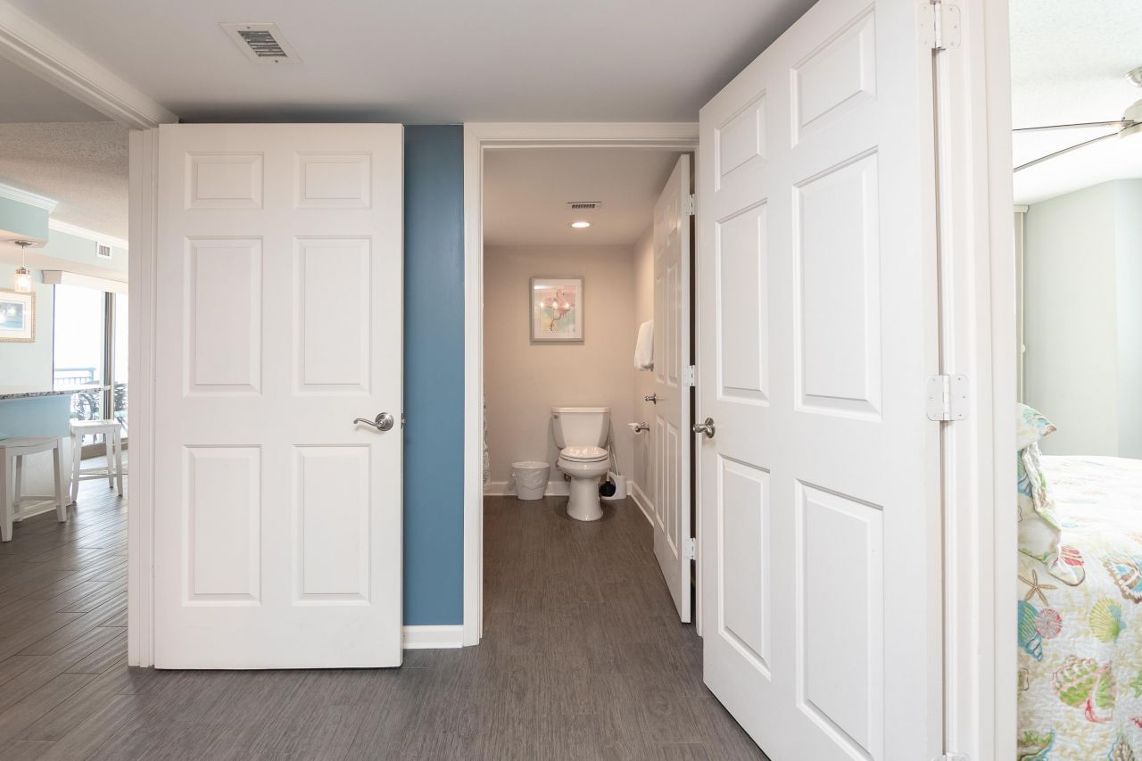 8560 Queensway Blvd.  Photo 24