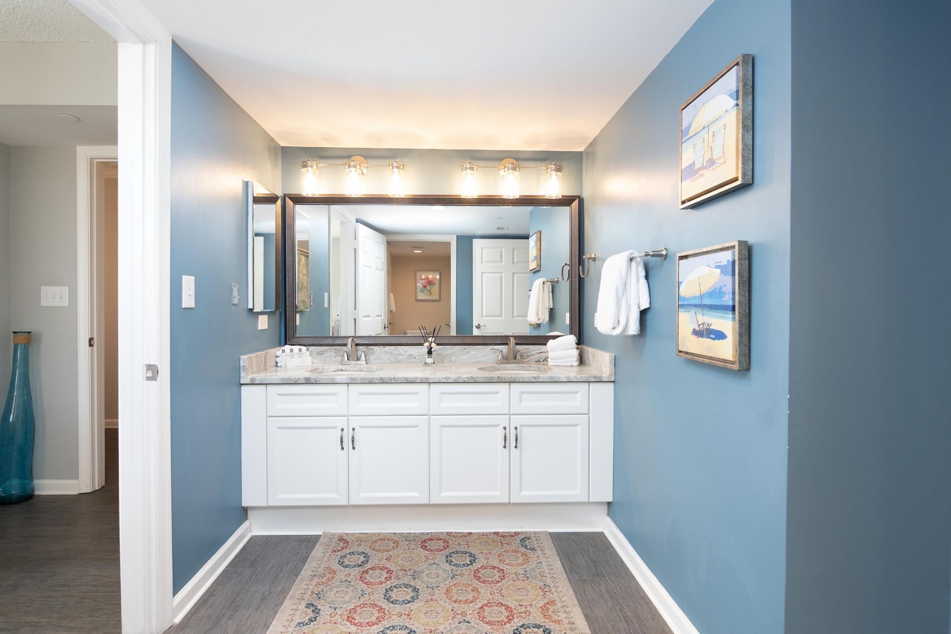 8560 Queensway Blvd. Photo 27