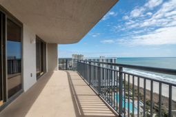 8560 Queensway Blvd.  photo 4