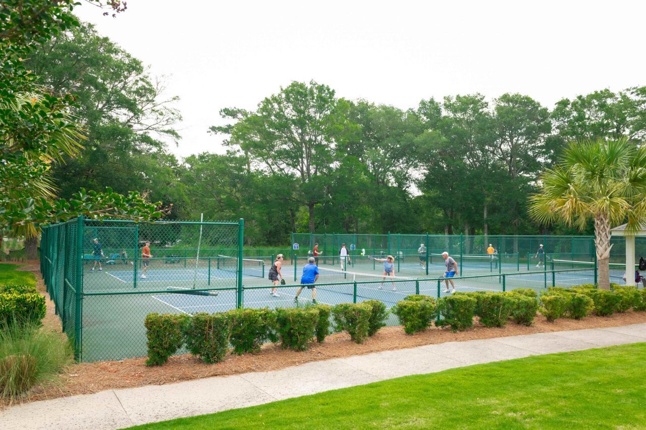 8560 Queensway Blvd.  Photo 48