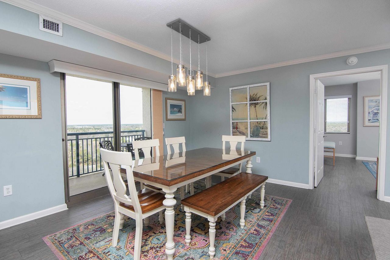 8560 Queensway Blvd.  Photo 7