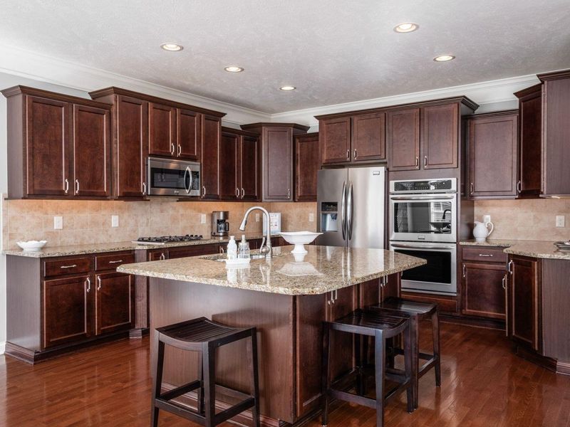 6767 Winemack Loop, Dublin, OH 43016 Photo 2