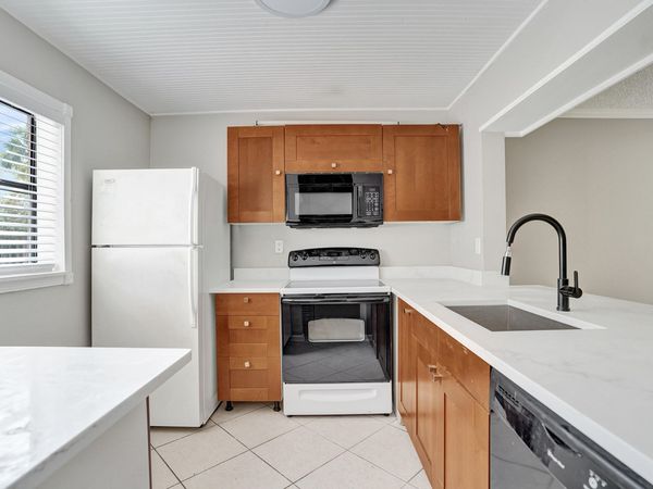 10585 Royal Palm Boulevard, Unit 10585, Coral Springs, FL 33065