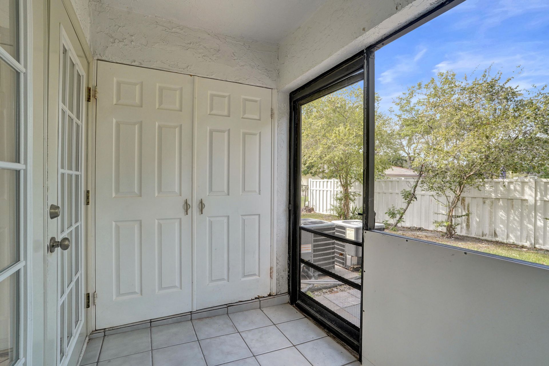 10585 Royal Palm Boulevard, Unit 10585, Coral Springs, FL 33065 Photo