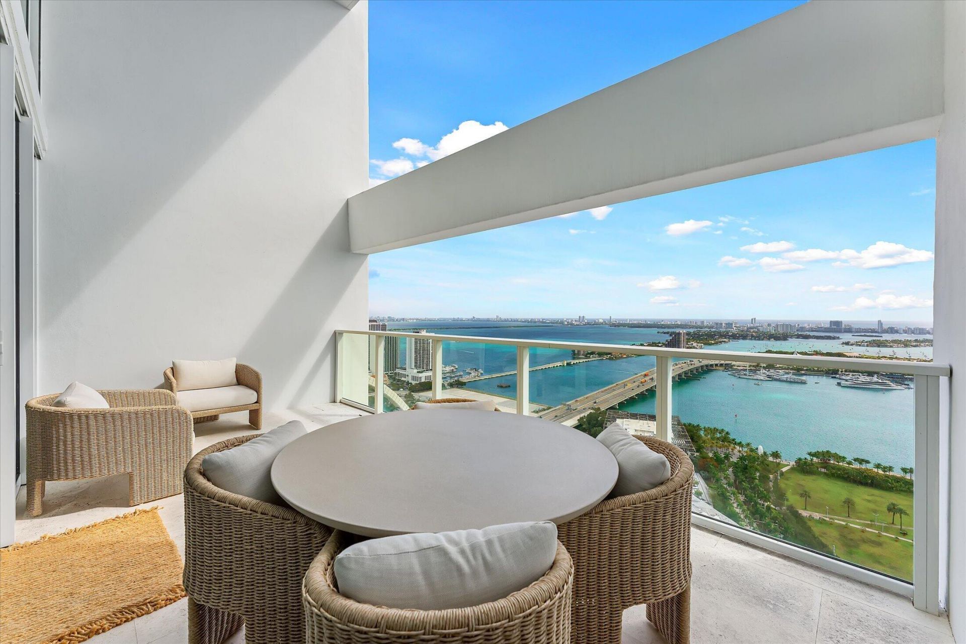 1040 Biscayne Boulevard, Unit 4002, Miami, FL 33132 Photo