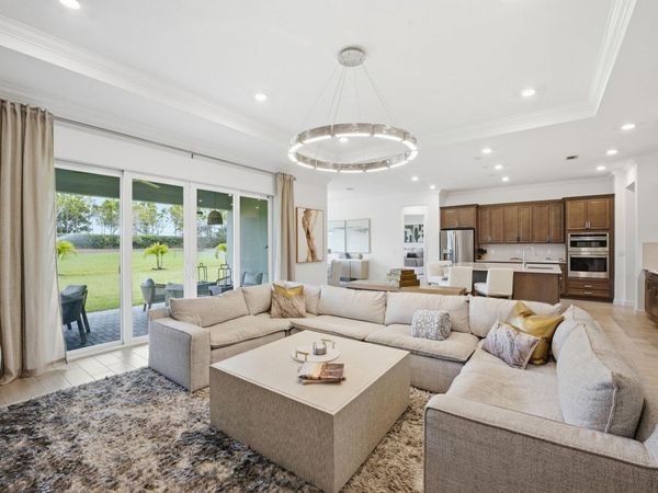 732 Hookline Circle, Loxahatchee, FL 33470