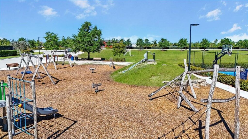 732 Hookline Circle, Loxahatchee, FL 33470 Photo