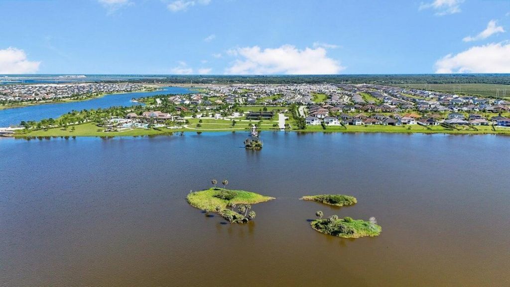 732 Hookline Circle, Loxahatchee, FL 33470 Photo