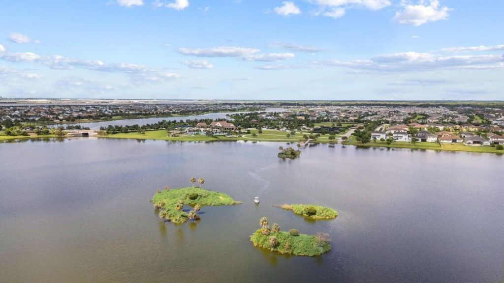 732 Hookline Circle, Loxahatchee, FL 33470 Photo