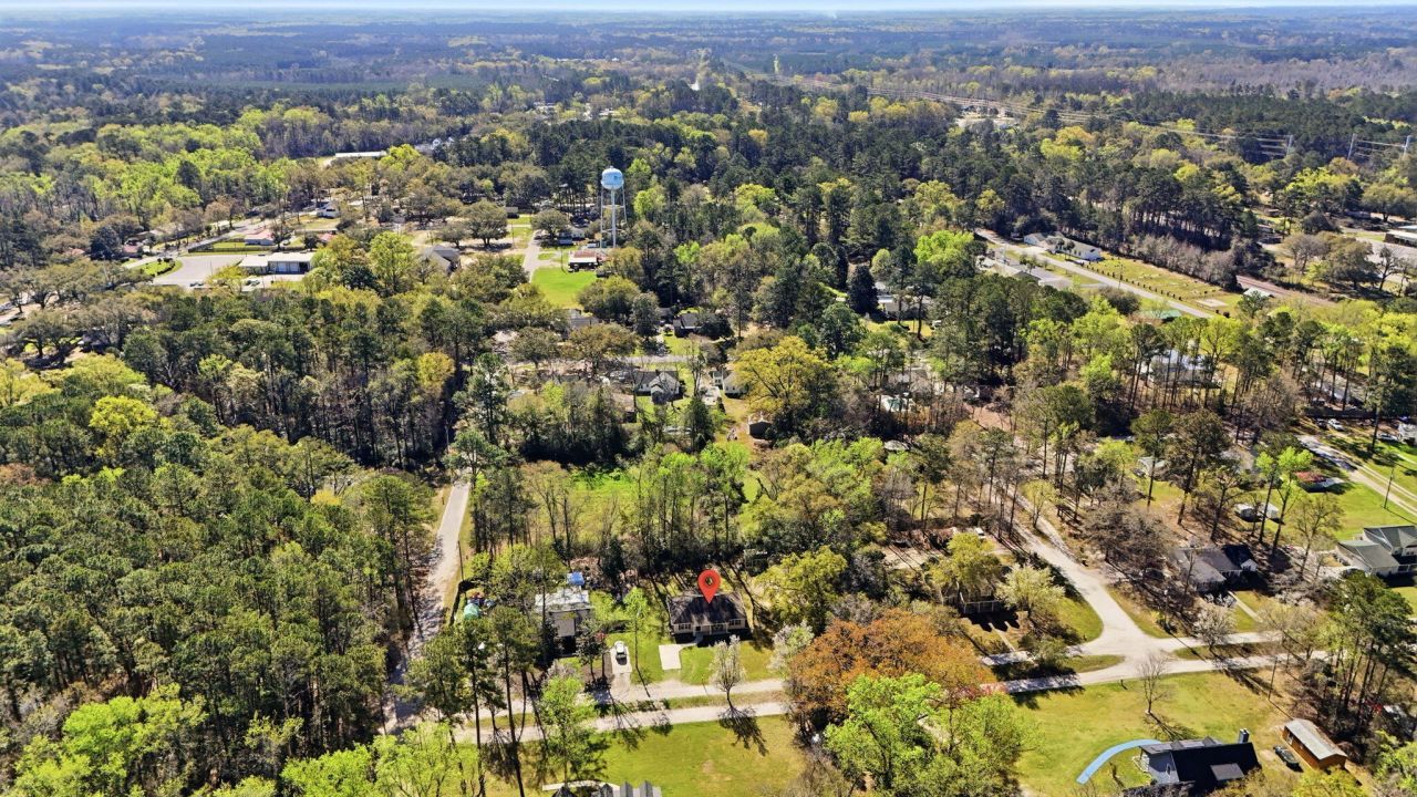 7 Center Point Drive Photo 32