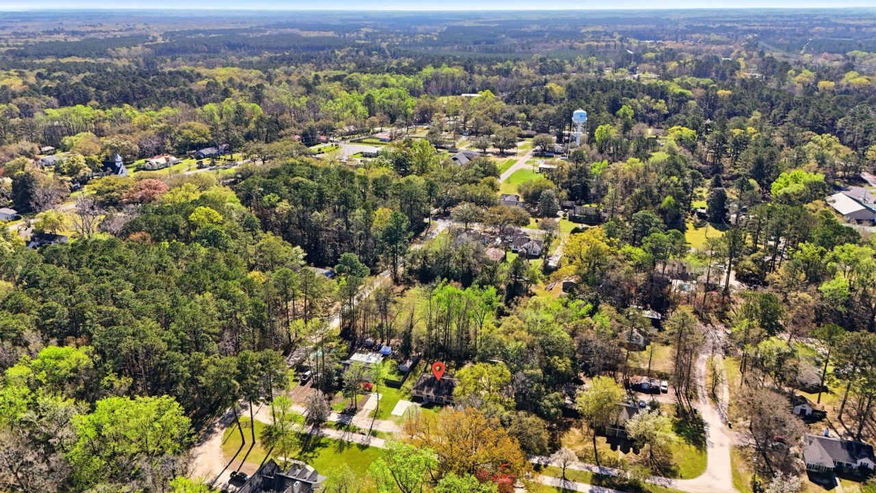 7 Center Point Drive Photo 33