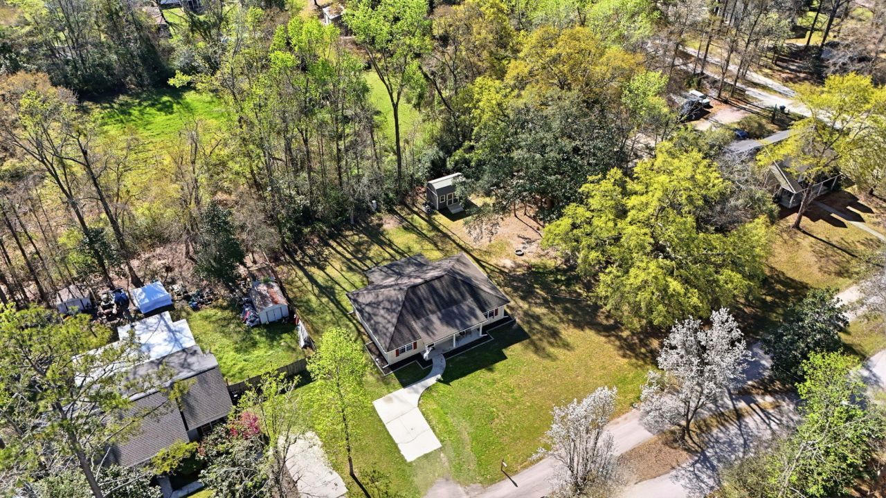 7 Center Point Drive Photo 37