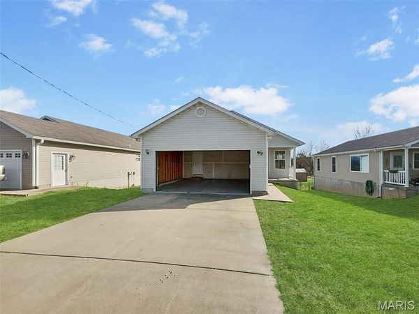 1464 Meramec Avenue , Pacific, MO 63069