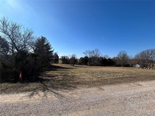 m/l 1.7 acre apple lane, Bourbon, MO 65441
