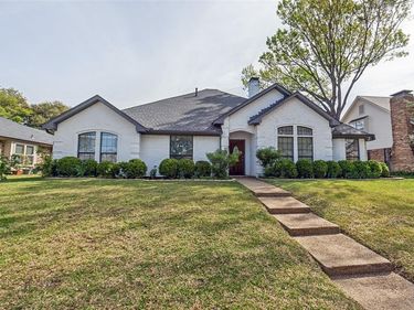 10220 Shadow Way, Dallas, TX 75243