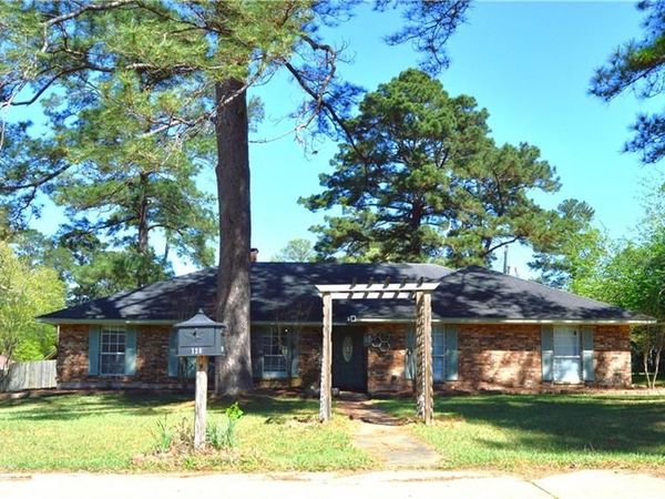 128 SPRING CREEK Drive, Pineville, LA 71360