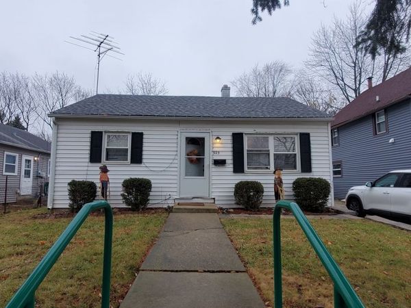 923 Jasper Street , Joliet, IL 60436