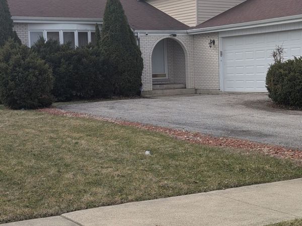 6237 Michael Lane , Matteson, IL 60443
