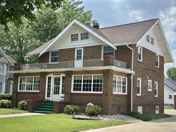 416 LAKE AVE, Storm Lake, IA 50588