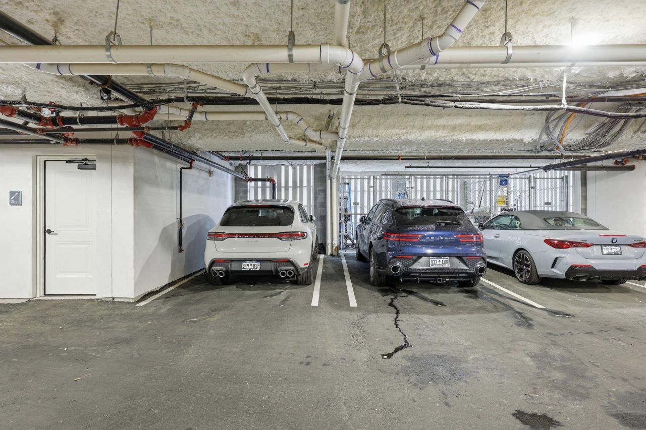 320 Longshore Street Photo 31