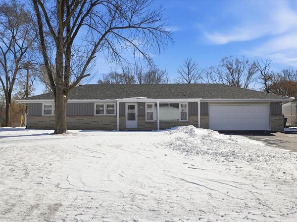 2330 S Sunny Slope ROAD, New Berlin, WI 53151