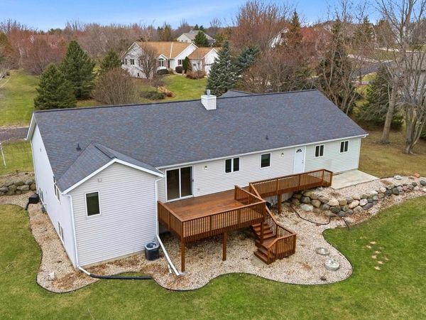 2734 Brooks Ridge Drive, Sun Prairie, WI 53590