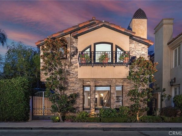 111 Via Koron, Newport Beach, CA 92663