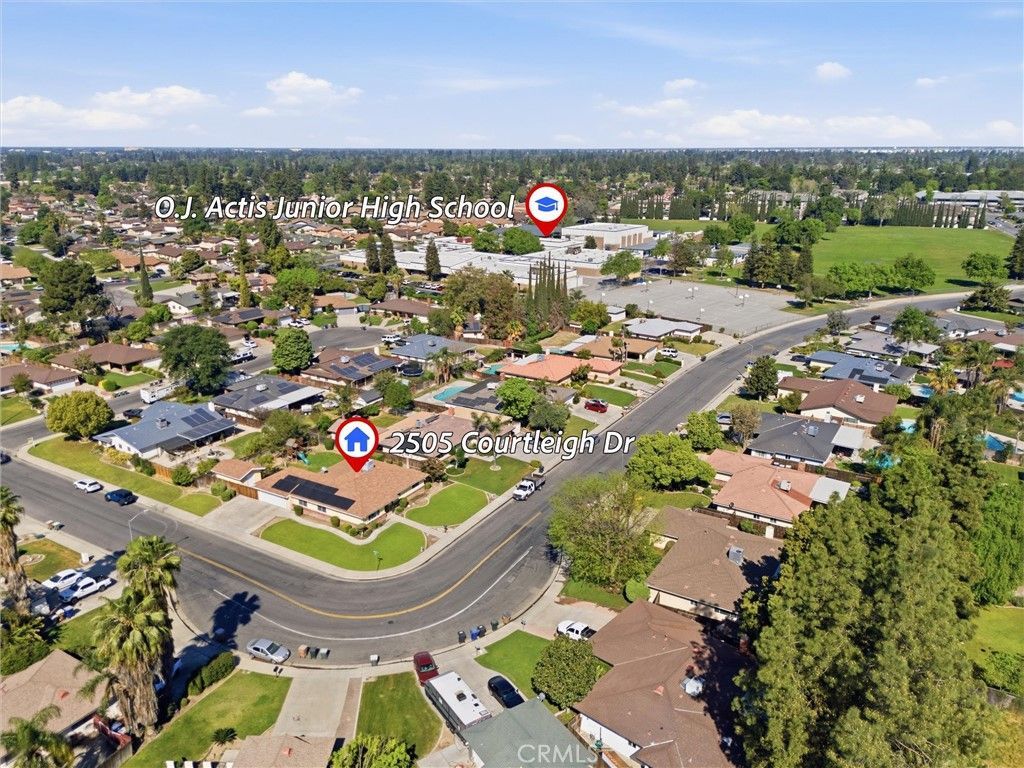 2505 Courtleigh, Bakersfield, CA 93309 Main Photo